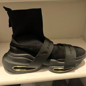 B-Bold high-top sneakers with straps. Used them 2 times. I have the original box